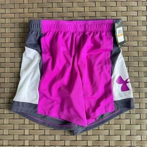 Under Armour NWT Women's Baseline 6.75'' Basketball Shorts Size Small Pink White
